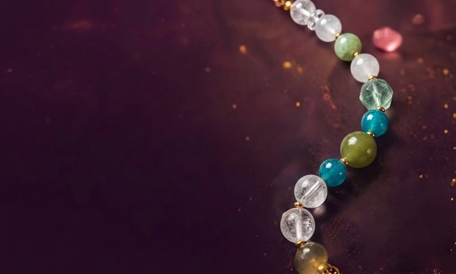 Custom guided bracelet